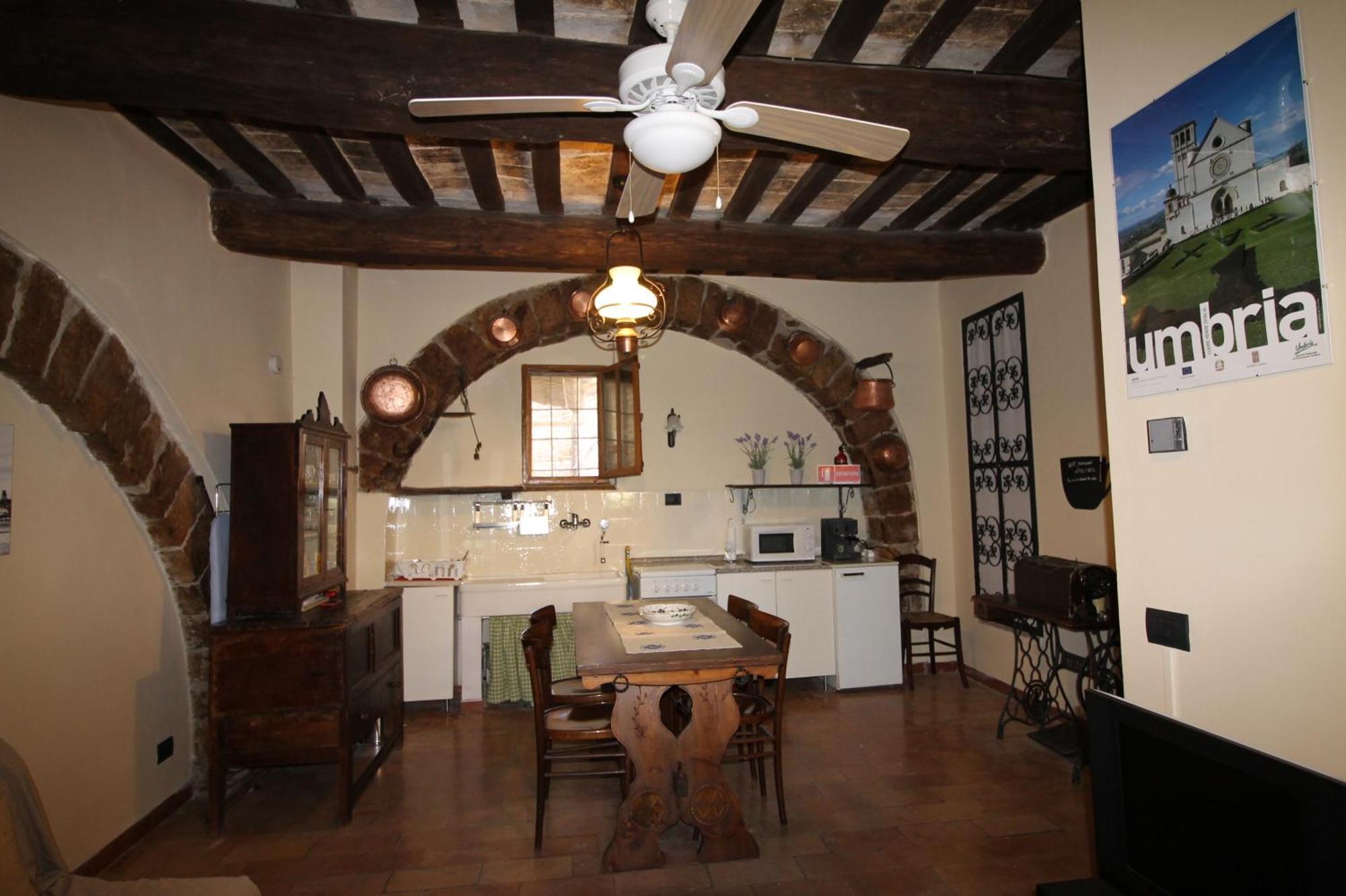 Nonna Flo Apartment Асизи Екстериор снимка